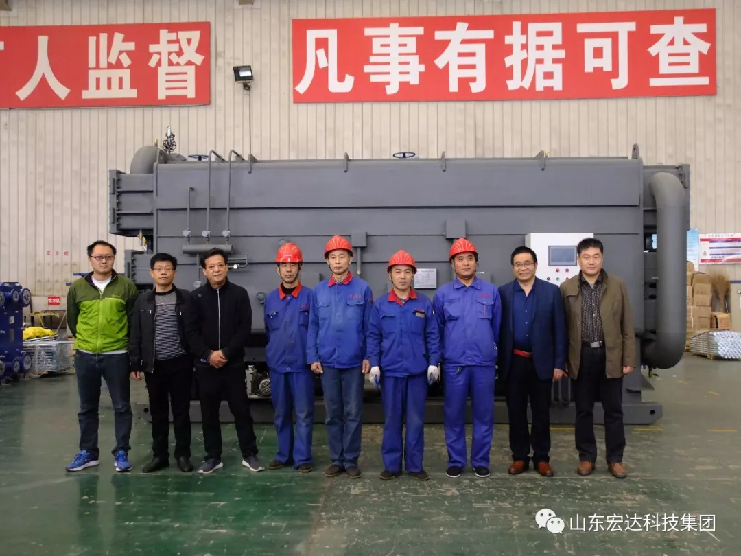 好博官网登录张总与新产品研制小组合影